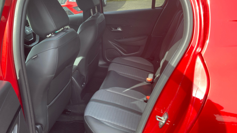 Peugeot 208 1.2 PureTech 100 Allure 5dr Petrol Hatchback